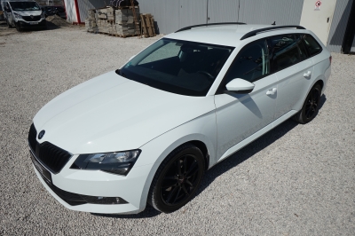 Skoda Superb Combi 1.4 TSI Active DSG |CarPlay| |Navi|