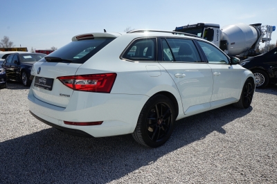 Skoda Superb Combi 1.4 TSI Active DSG |CarPlay| |Navi|