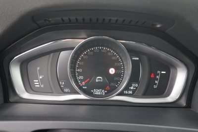 Volvo V60 D6 AWD Twin Engine Momentum R-Design Hybrid