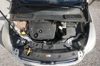 Ford Kuga 2.0 TDCi 4x4 Titanium |Winter-Paket| |LED|