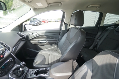 Ford Kuga 2.0 TDCi 4x4 Titanium |Winter-Paket| |LED|