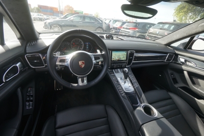 Porsche Panamera Turbo |Sport-Chrono| |ACC| |LED| |PDCC|