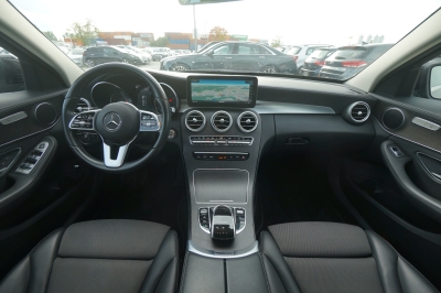 Mercedes-Benz C 300 Avantgarde 9G-Aut. |LED| |Park-Assistent|