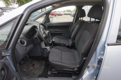 Mitsubishi Colt 1.1 Inform |Klima| |Allwetter| |HU:12/2026|