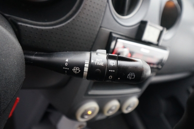 Mitsubishi Colt 1.1 Inform |Klima| |Allwetter| |HU:12/2026|