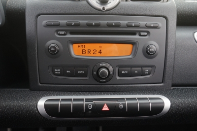 Smart ForTwo coupé 1.0 Basis |73.924 km| |Pano| |84 PS