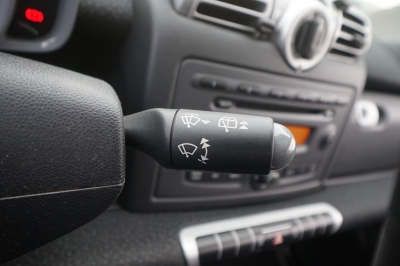 Smart ForTwo coupé 1.0 Basis |73.924 km| |Pano| |84 PS