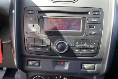 Dacia Duster 1.6 SCe Laureate |HU/AU NEU| |AHK|