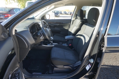 Mitsubishi Outlander 2.0 Diamant Edition+ 2WD CVT-Automatik