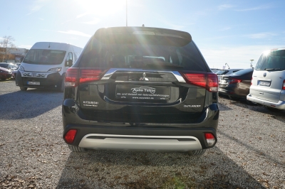 Mitsubishi Outlander 2.0 Diamant Edition+ 2WD CVT-Automatik