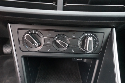 VW Polo 1.6 TDI Highline |aus 1.Hand| |Touchscreen|