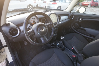 MINI Cooper 1.6 |8-fach bereift| |Tempomat| |Klima|