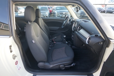 MINI Cooper 1.6 |8-fach bereift| |Tempomat| |Klima|