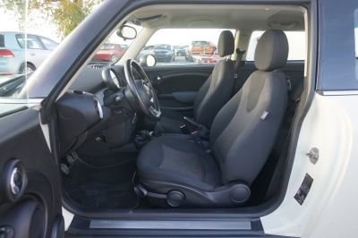 MINI Cooper 1.6 |8-fach bereift| |Tempomat| |Klima|