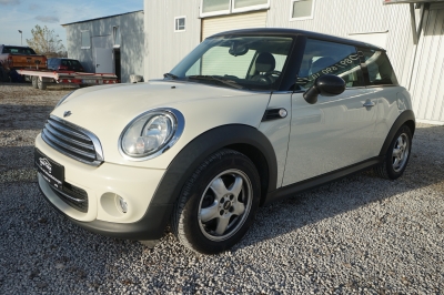MINI Cooper 1.6 |8-fach bereift| |Tempomat| |Klima|
