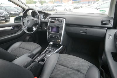 Mercedes-Benz B 200 CDI Aut. |Park-Assistent| |Navi+Bluetooth|