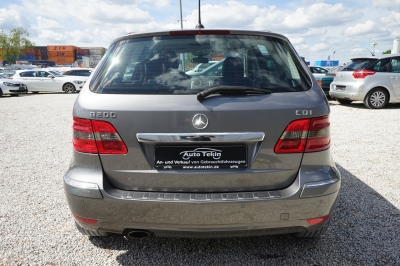 Mercedes-Benz B 200 CDI Aut. |Park-Assistent| |Navi+Bluetooth|