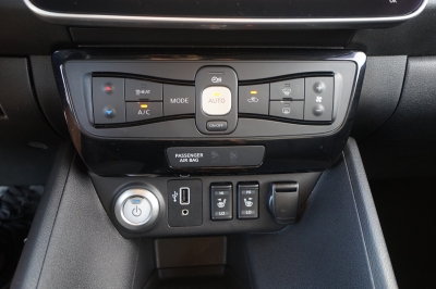 Nissan Leaf Tekna 40 kWh |360°| |LED| |KD lückenlos|