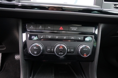 Seat Leon ST TSI FR Black Matt Edition |LED| |Pano|