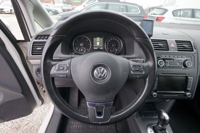 VW Touran 2.0 TDI DSG Highline |AHK| |Navigation|