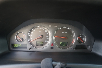 Volvo V70 2.4 D Automatik |HU/AU: 04/27| |ZR 2022 NEU|