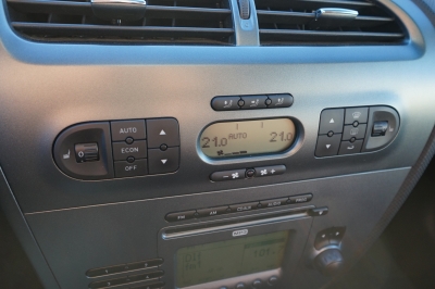 Seat Leon 1.6 Stylance |aus 1.Hand| |Zahnriemen NEU|