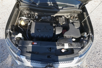 Mitsubishi Outlander 2.0 Diamant Edition+ 2WD CVT-Automatik