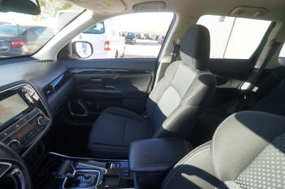 Mitsubishi Outlander 2.0 Diamant Edition+ 2WD CVT-Automatik