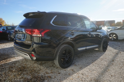 Mitsubishi Outlander 2.0 Diamant Edition+ 2WD CVT-Automatik