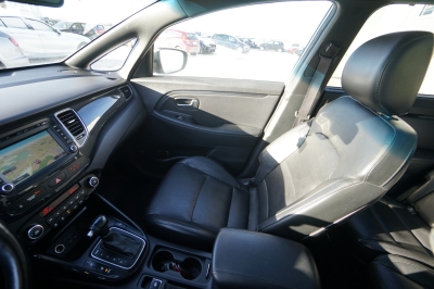 Kia Carens 1.7 CRDi Spirit Autom. |7-Sitzer| |AHK|