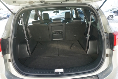 Kia Carens 1.7 CRDi Spirit Autom. |7-Sitzer| |AHK|