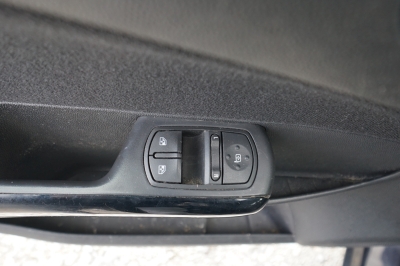 Opel Corsa D 1.2 Satellite |HU/AU NEU| |Bremsen NEU|