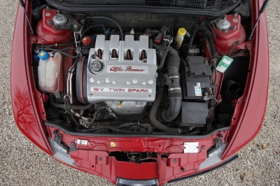 Alfa Romeo 147 1.6 TS Black Line |HU: NEU| |Klimaautomatik|