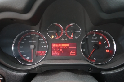 Alfa Romeo 147 1.6 TS Black Line |HU: NEU| |Klimaautomatik|