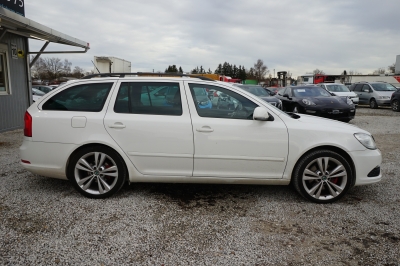 Skoda Octavia Combi RS |Leder| |Xenon| |8-fach Alurad|