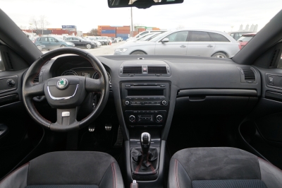 Skoda Octavia Combi RS |Leder| |Xenon| |8-fach Alurad|