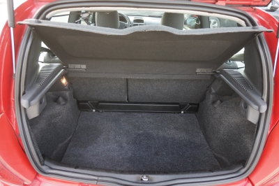 Renault Clio 1.1 Campus |Klimaanlage| |8-fach bereift|