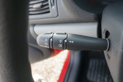 Renault Clio 1.1 Campus |Klimaanlage| |8-fach bereift|