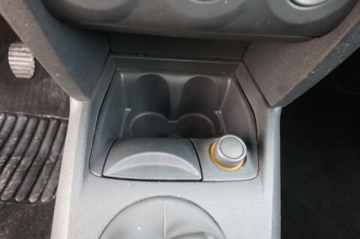 Renault Clio 1.1 Campus |Klimaanlage| |8-fach bereift|