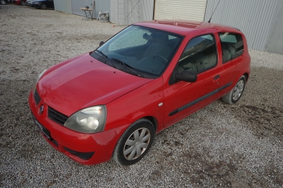 Renault Clio 1.1 Campus |Klimaanlage| |8-fach bereift|