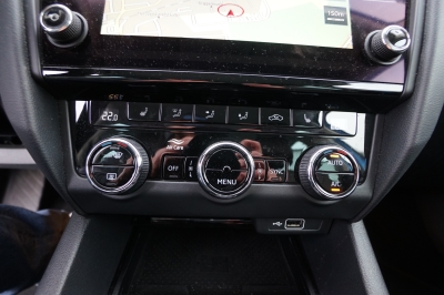 Skoda Octavia Combi 1.5 TSI ACT Style DSG |LED| |Navi|