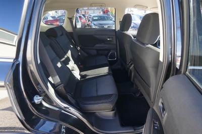 Mitsubishi Outlander 2.0 Diamant Edition+ 2WD CVT-Automatik