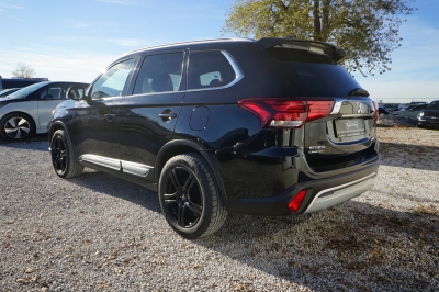 Mitsubishi Outlander 2.0 Diamant Edition+ 2WD CVT-Automatik