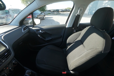 Peugeot 208 1.2 Allure |1.Hand| |Insp.NEU| |8-fach ber.|