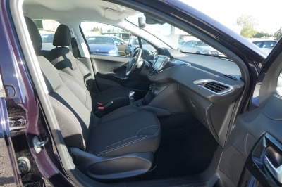 Peugeot 208 1.2 Allure |1.Hand| |Insp.NEU| |8-fach ber.|