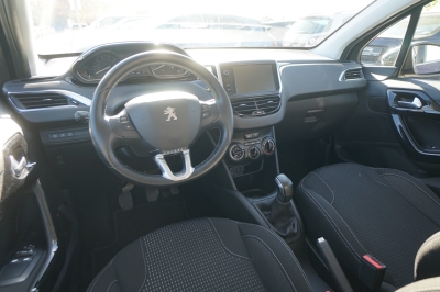 Peugeot 208 1.2 Allure |1.Hand| |Insp.NEU| |8-fach ber.|
