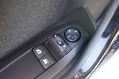 Peugeot 208 1.2 Allure |1.Hand| |Insp.NEU| |8-fach ber.|