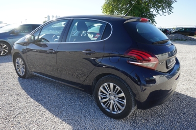 Peugeot 208 1.2 Allure |1.Hand| |Insp.NEU| |8-fach ber.|