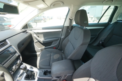 Skoda Octavia Combi 1.4 TSI |KD l&uuml;ckenlos| |Bi-Xenon|