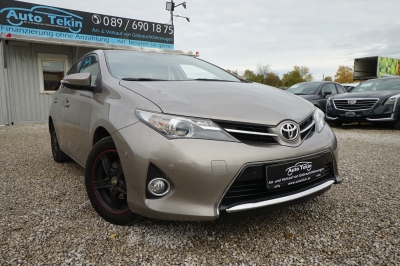 Toyota Auris 1.6 Life+ |8-fach bereift| |Kamera| |AHK|
